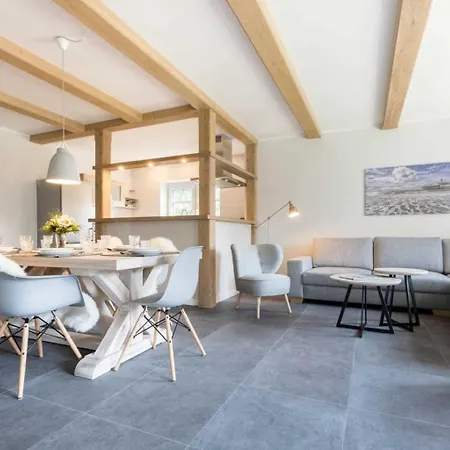 Haus Oewerweg 4 * Böhl